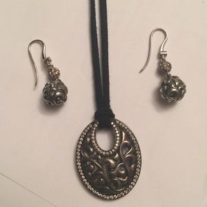 Vintage art jewelry / leather / silver / gems